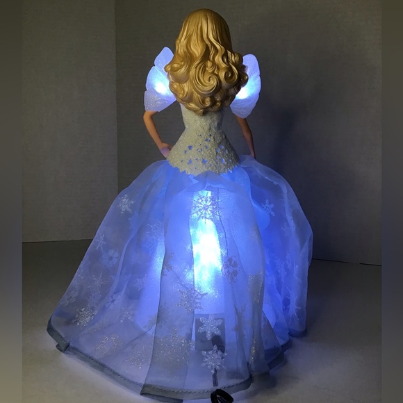 HALLMARK KEEPSAKE ANGEL LIGHTS BARBIE TREE TOPPER - Picture 7 of 15